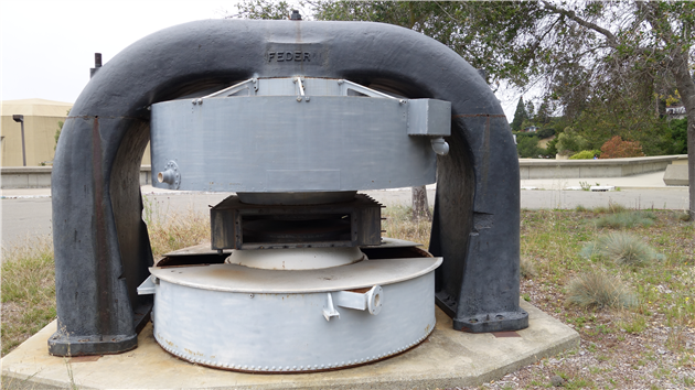 The Lawrence 37-Inch Cyclotron